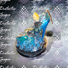 Load image into Gallery viewer, Diva Topper
