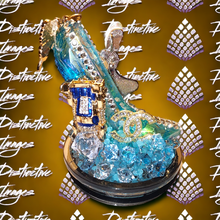 Load image into Gallery viewer, Diva Topper
